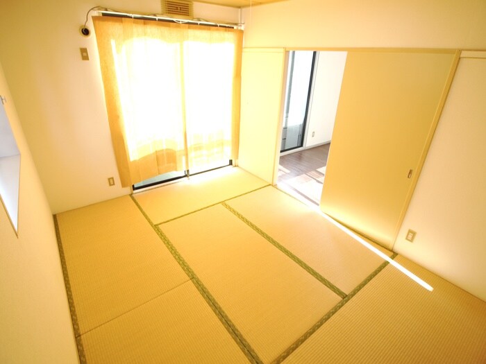 サン・スュプリ－ム３の物件内観写真