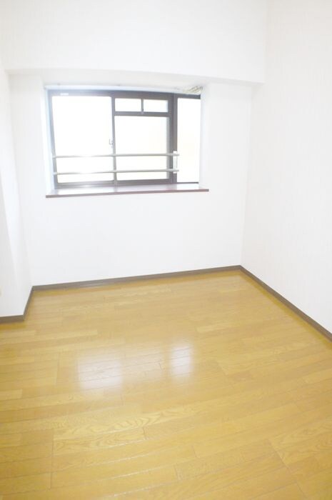 ロイヤルメゾンⅡの物件内観写真