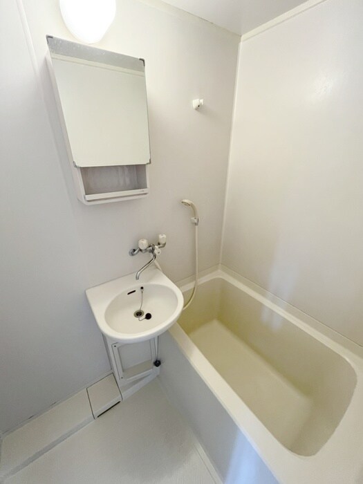 イエティ－シティ－ハイムの物件内観写真