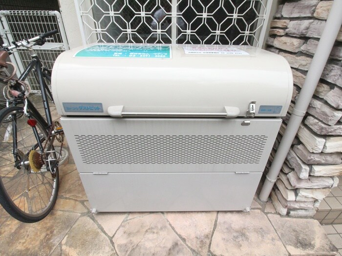 グリシーヌ成城の物件外観写真