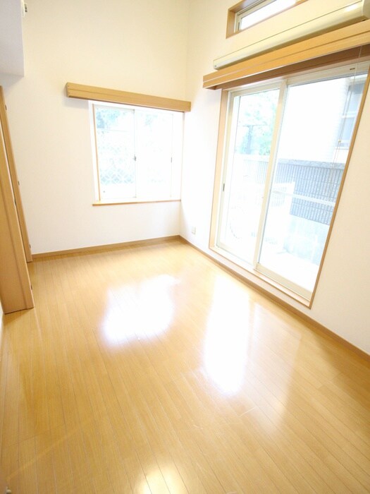 グリシーヌ成城の物件内観写真