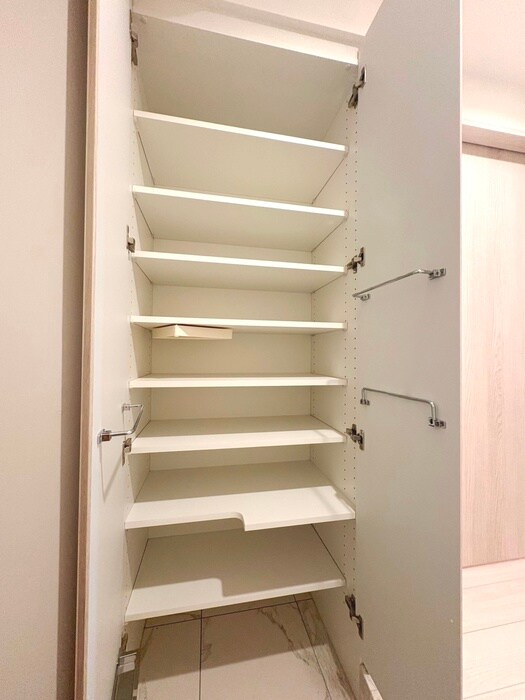 コンフォリア東葛西の物件内観写真