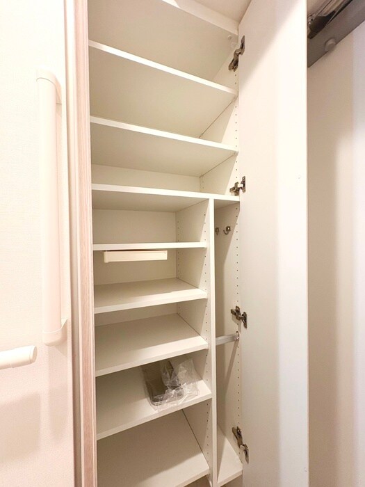 コンフォリア東葛西の物件内観写真