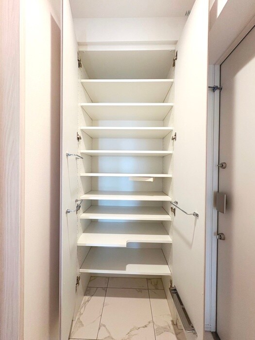 コンフォリア東葛西の物件内観写真