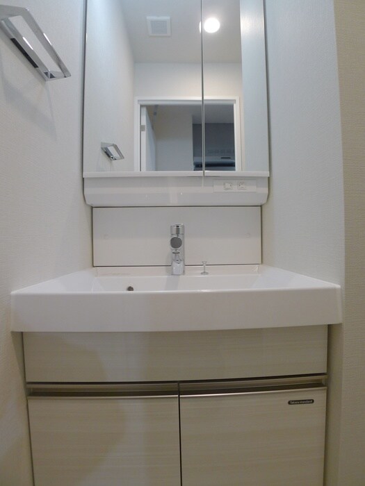 コンフォリア・リヴ千住の物件内観写真