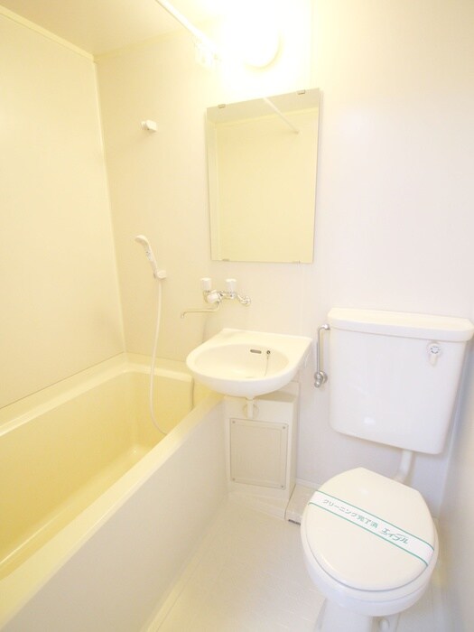 ロッケンハウスＢの物件内観写真