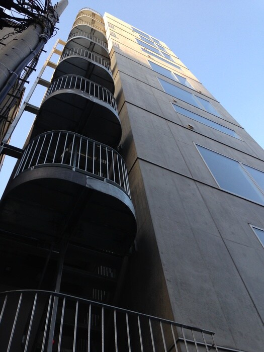 辰巳アパートメントハウスの物件外観写真