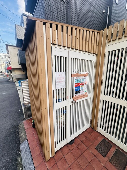 ベルハイム初台の物件外観写真