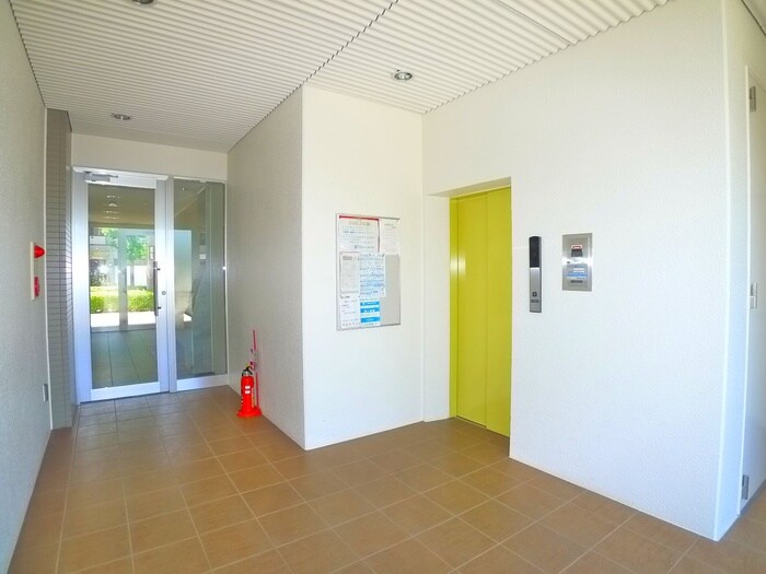 ケフィーズ・クニミの物件外観写真