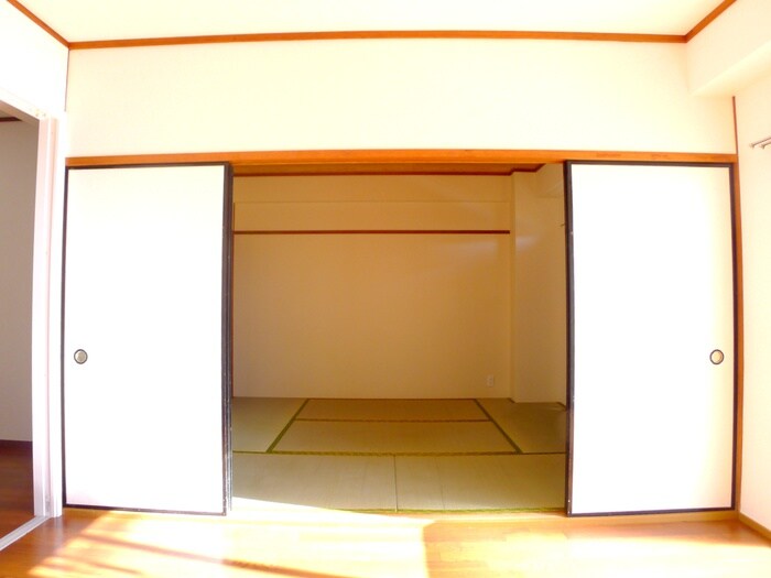 吉田マンションの物件内観写真