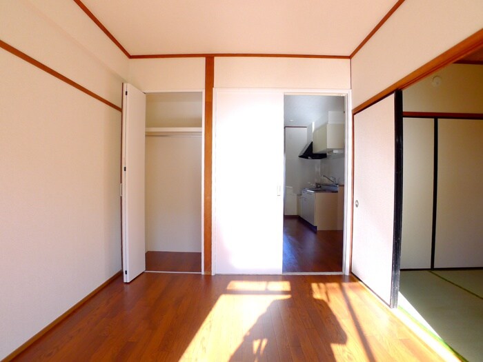 吉田マンションの物件内観写真