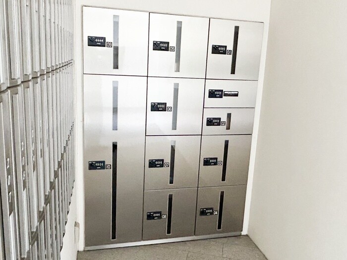 コ－ト向ヶ丘の物件外観写真