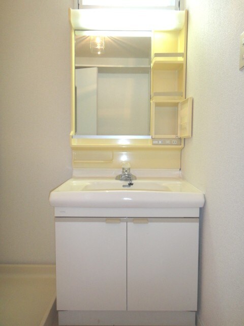 マンションエクセレントの物件内観写真