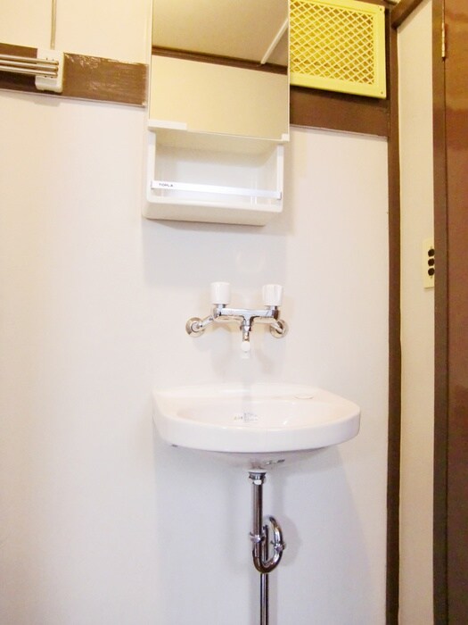 東南荘の物件内観写真