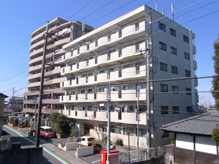 スリーゼヒルの物件外観写真