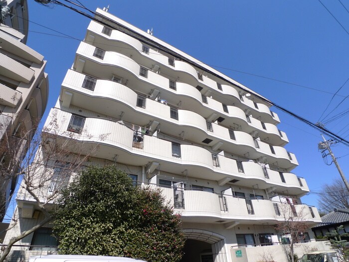 スリーゼヒルの物件外観写真