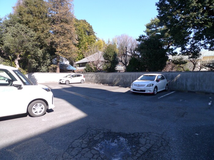 スリーゼヒルの物件外観写真