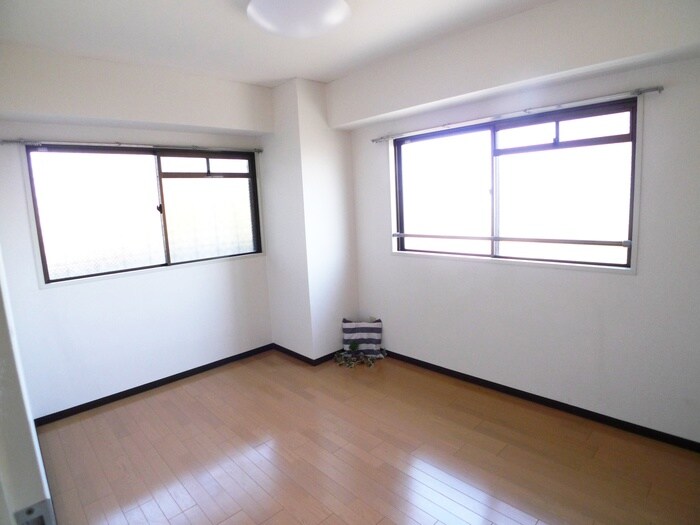 スリーゼヒルの物件内観写真