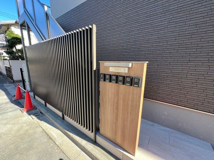 ウイングの物件外観写真