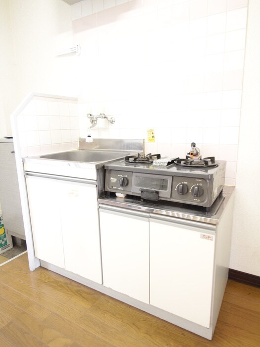 ファミ－ル鈴木の物件内観写真