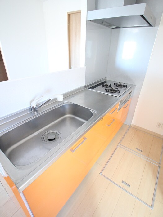 ファミ－ル鈴木の物件内観写真