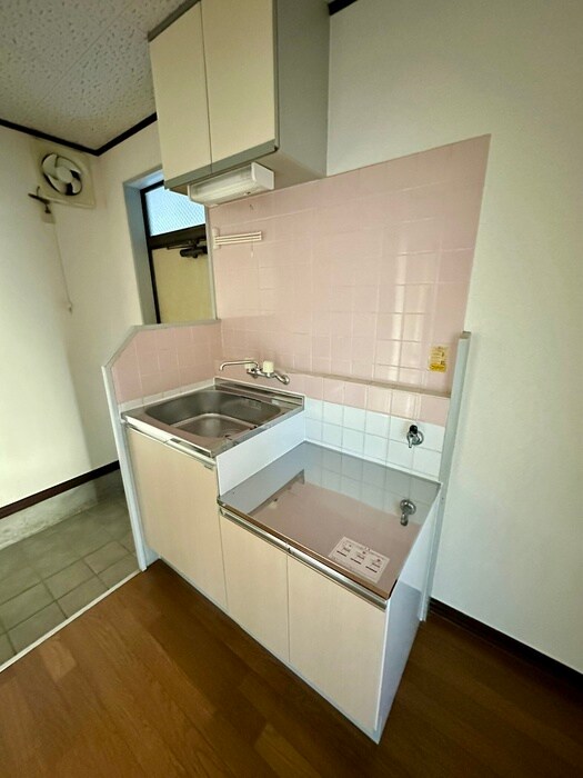 ファミ－ル鈴木の物件内観写真