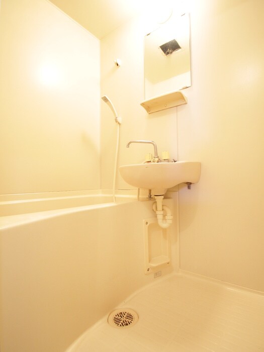 ファミ－ル鈴木の物件内観写真