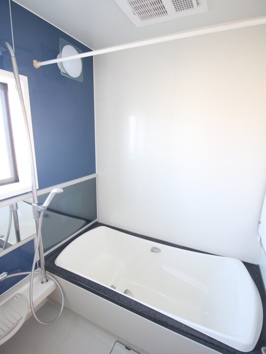 ファミ－ル鈴木の物件内観写真