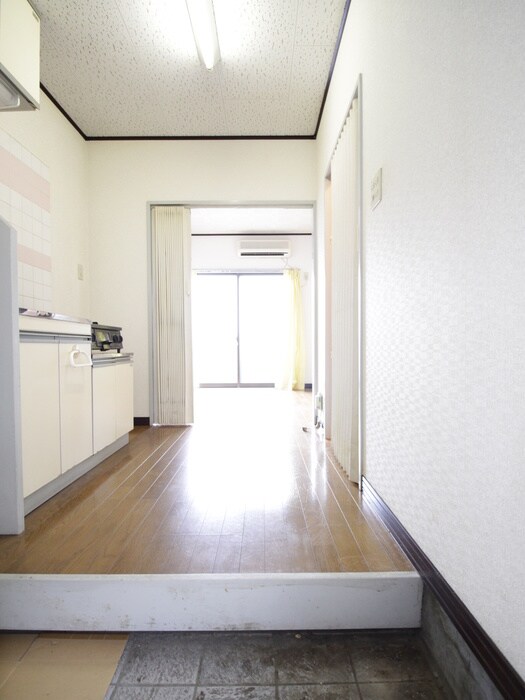 ファミ－ル鈴木の物件内観写真