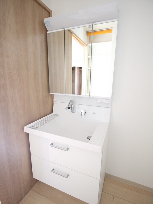 ファミ－ル鈴木の物件内観写真