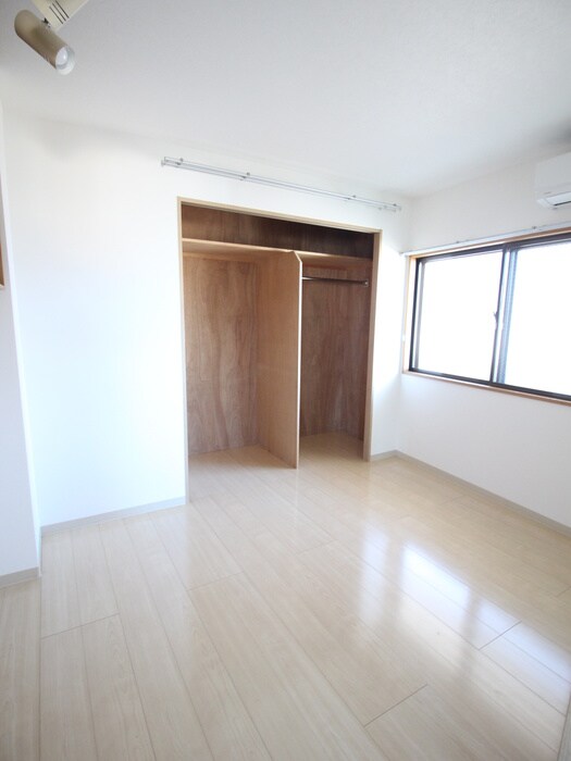 ファミ－ル鈴木の物件内観写真