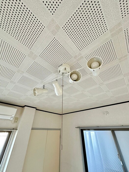 ファミ－ル鈴木の物件内観写真