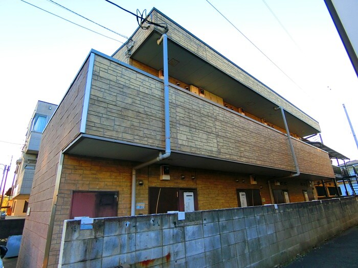 クレスト所沢の物件外観写真