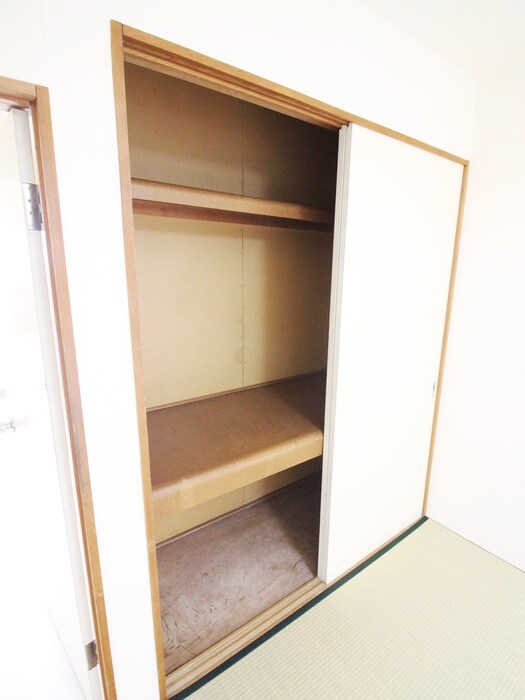 エステ－トピア美原の物件内観写真