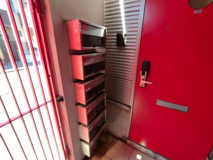 ソリッド東白楽の物件外観写真