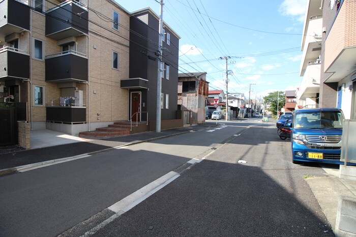 ソリッド東白楽の物件外観写真