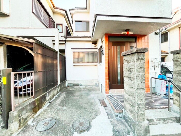 瀬谷区阿久和南1丁目戸建の物件外観写真