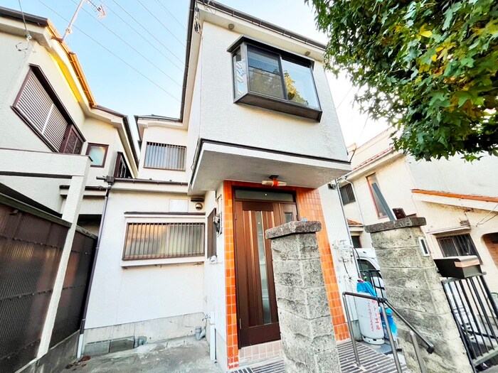 瀬谷区阿久和南1丁目戸建の物件外観写真