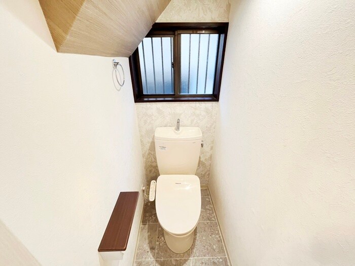 瀬谷区阿久和南1丁目戸建の物件内観写真