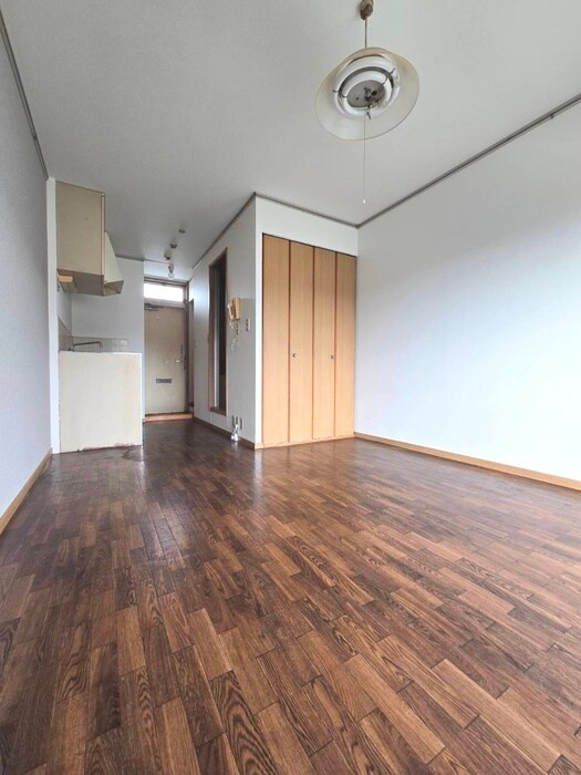 エステ－トロイヤルの物件内観写真