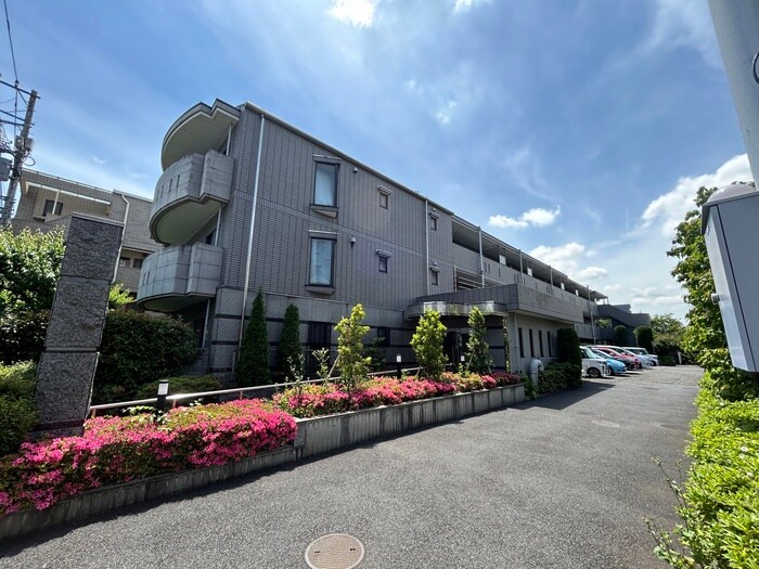 ヴェルヌーブの物件外観写真