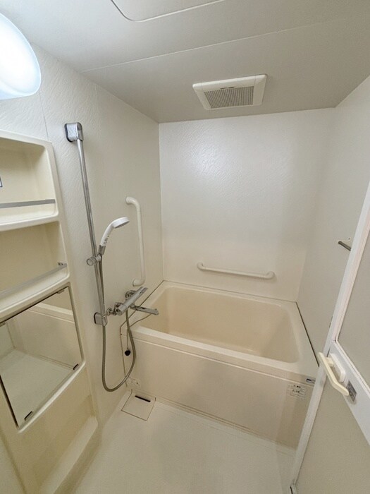 ヴェルヌーブの物件内観写真