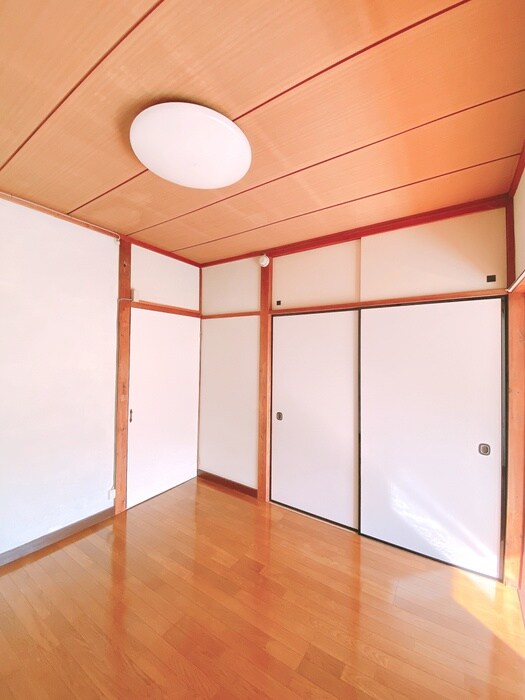 パインクレストの物件内観写真