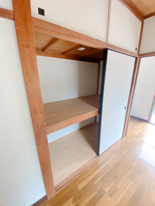 パインクレストの物件内観写真