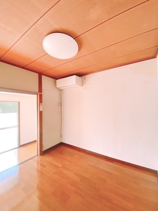 パインクレストの物件内観写真