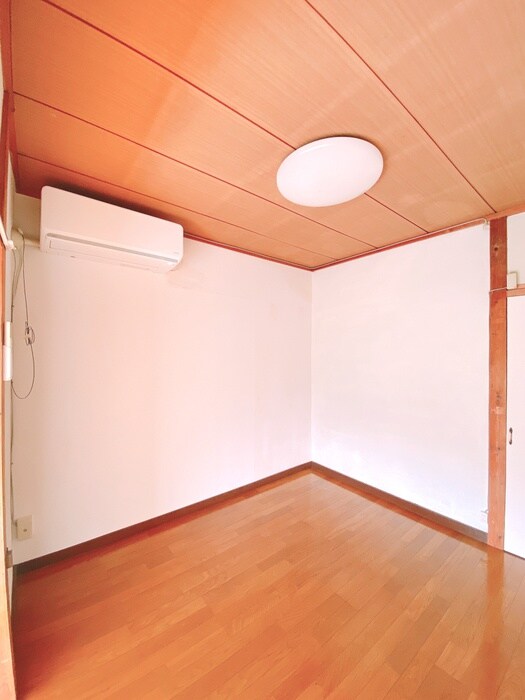 パインクレストの物件内観写真