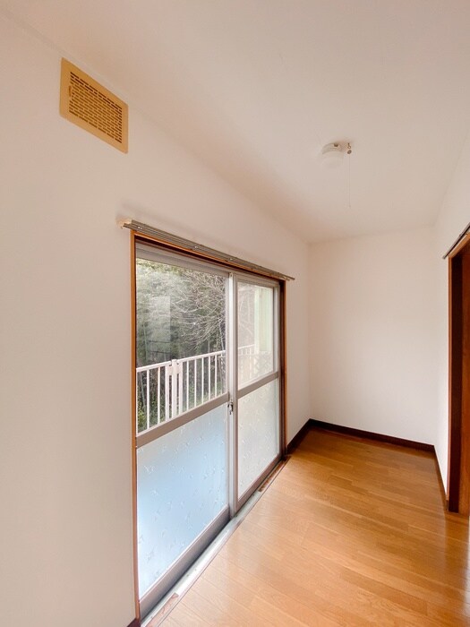 パインクレストの物件内観写真