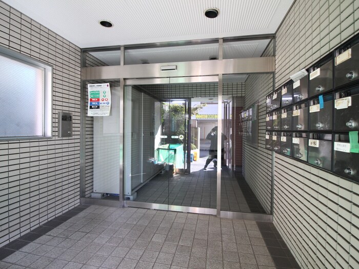 マージュ高円寺の物件外観写真