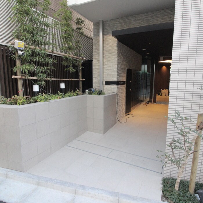 グラススペースの物件外観写真