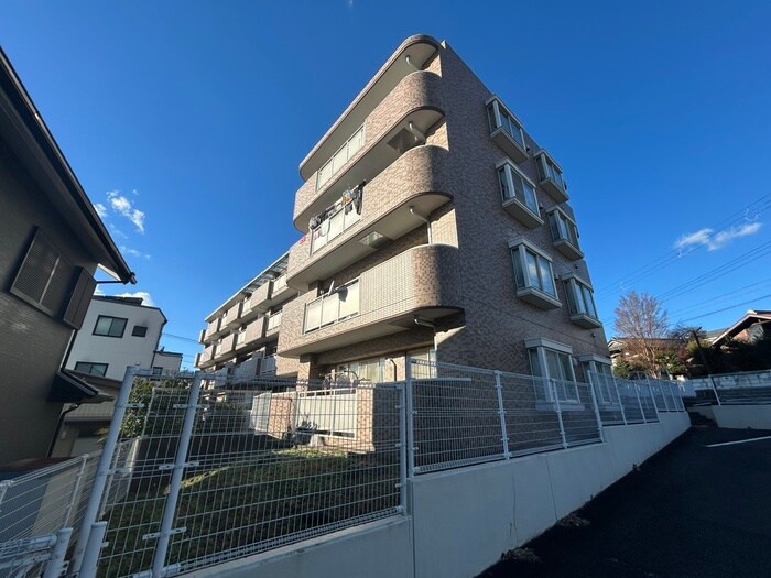 戸塚ウエスト・ウッドの物件外観写真